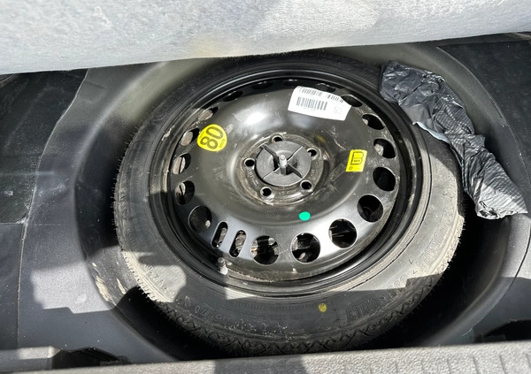 Opel Meriva cena 21900 przebieg: 114000, rok produkcji 2010 z Jędrzejów małe 704